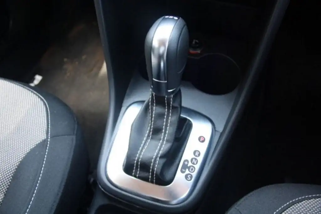 VW Polo otomatik vites kolu